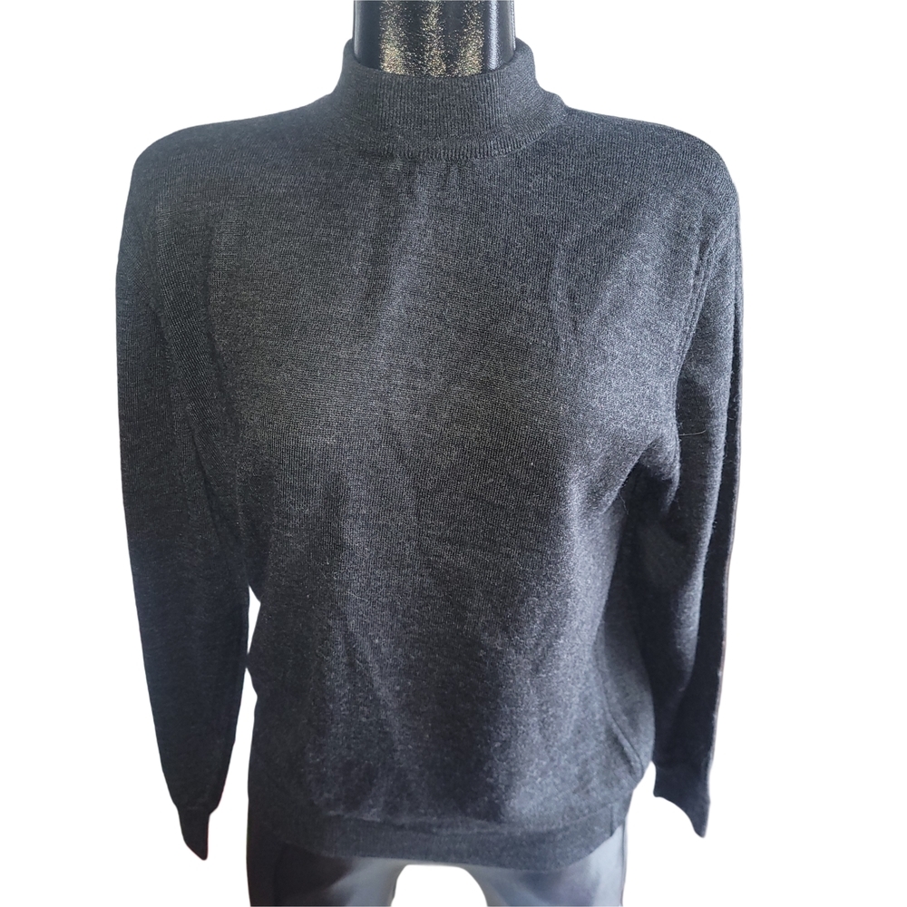Portocruz Women's Classic Dark Charcoal Merino Wool Blend Light Sweater M